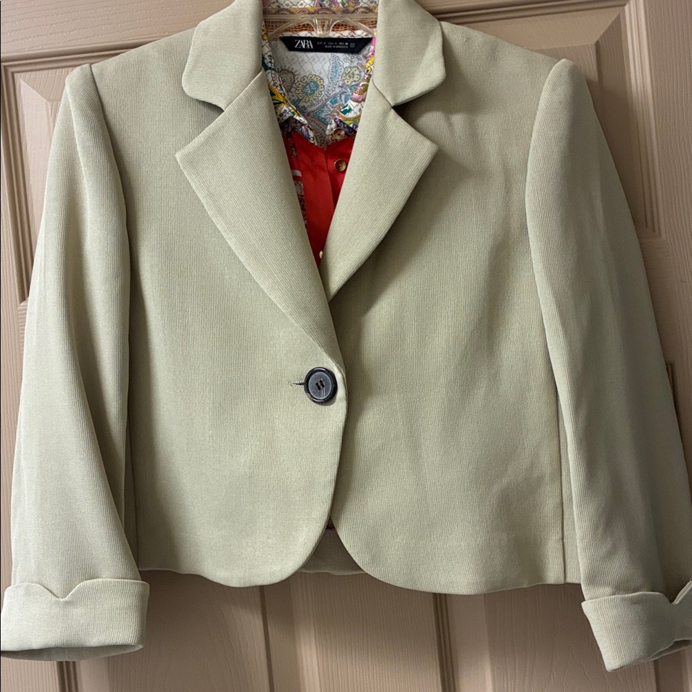 Studio I Women's Beige Blazer